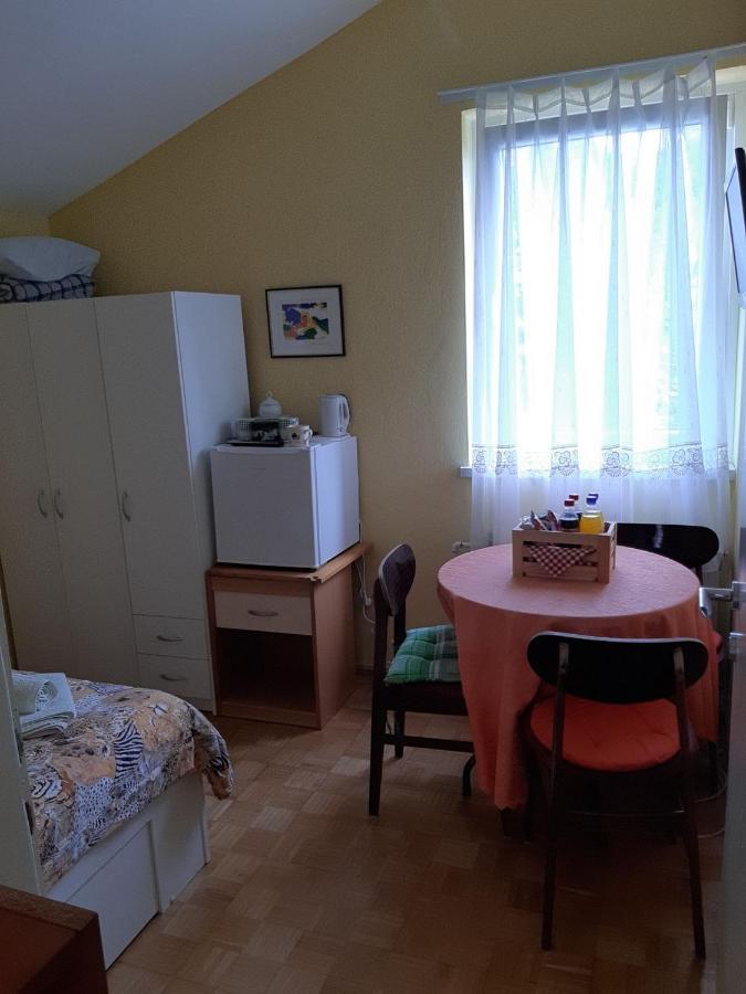 Apartments And Rooms Knez ポルトローシュ エクステリア 写真